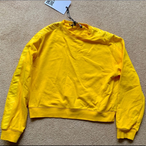 LOVE MOSCHINO SWEATSHIRT SZ 4 NEW - Picture 6 of 7